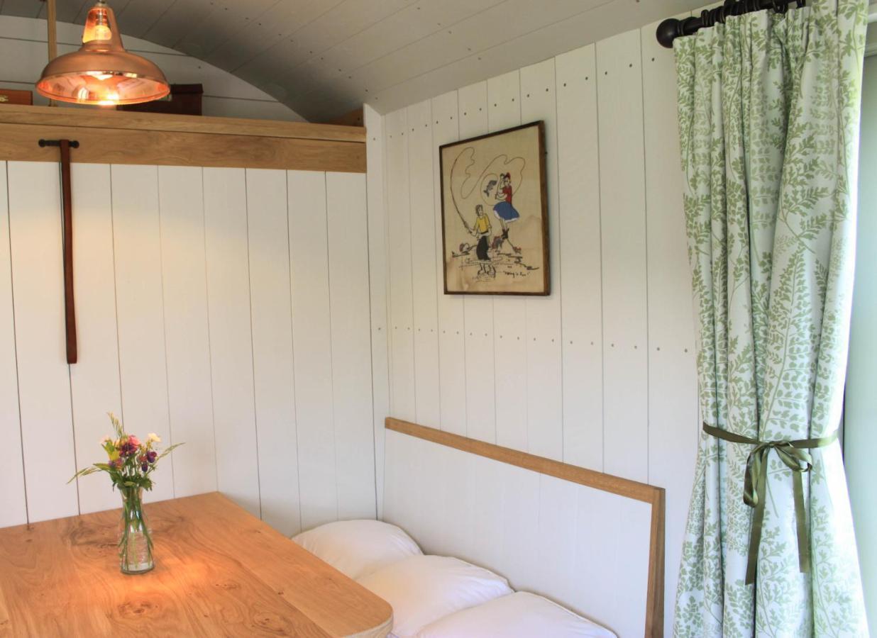 The Parlour, For Alton Towers & The Peak District Villa Uttoxeter Eksteriør billede